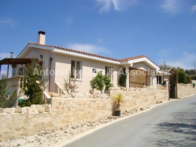 Bungalow in Paphos (Koili) for sale