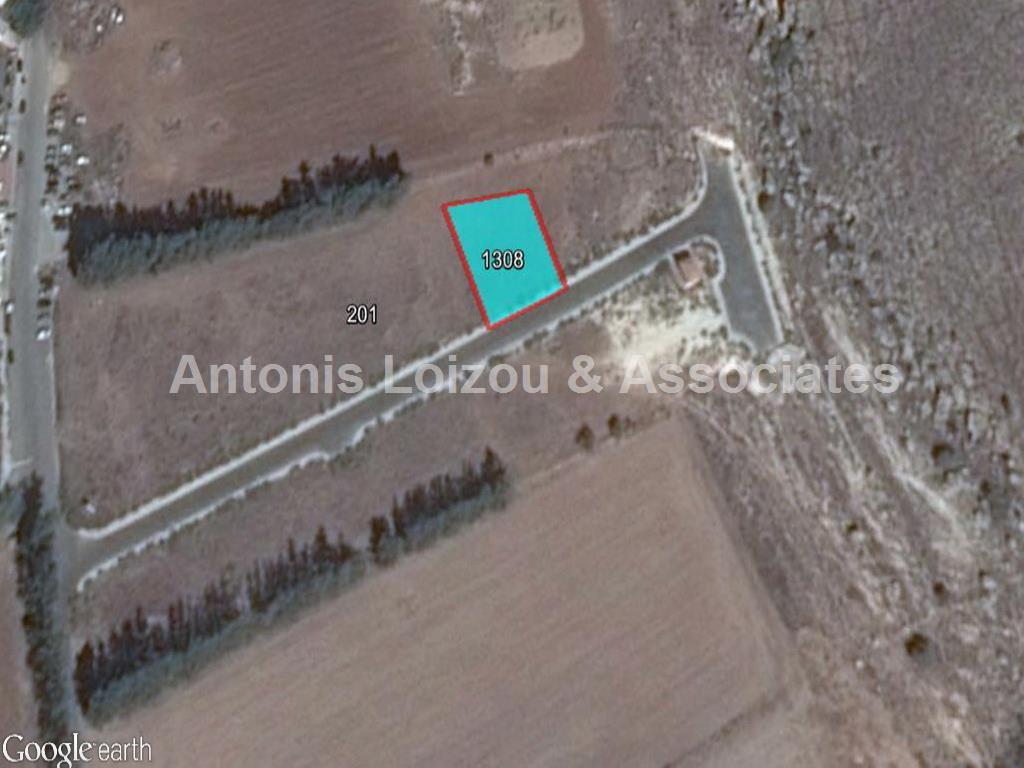 948m² Indastrial Plot in Konia properties for sale in cyprus