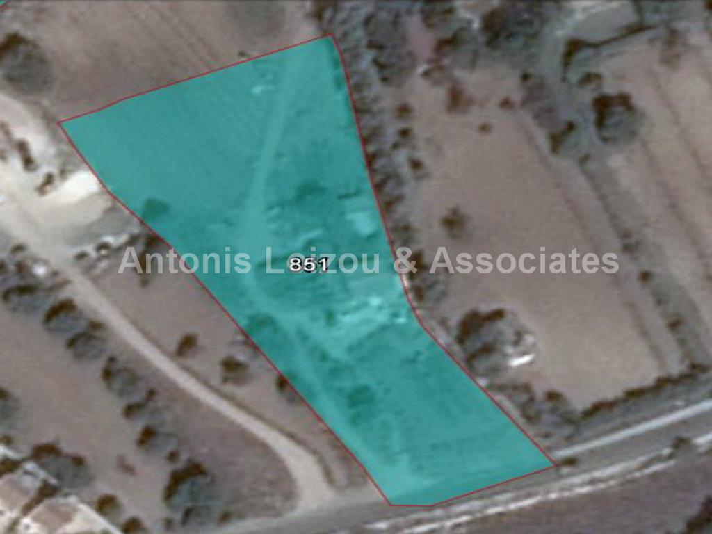 5,686 m2 Field in Mesa Chorio properties for sale in cyprus