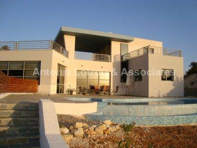 Detached House in Paphos (Mesa Chorio) for sale