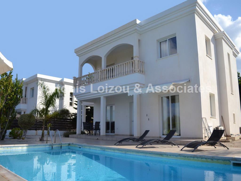 Villa in Paphos (Peyia) for sale