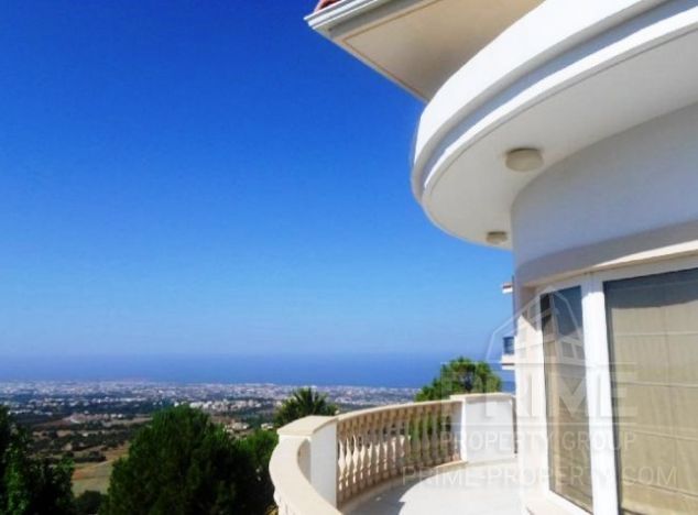 Sale of villa, 580 sq.m. in area: Tala - properties for sale in cyprus
