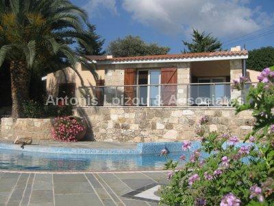 Bungalow in Paphos (Tala) for sale