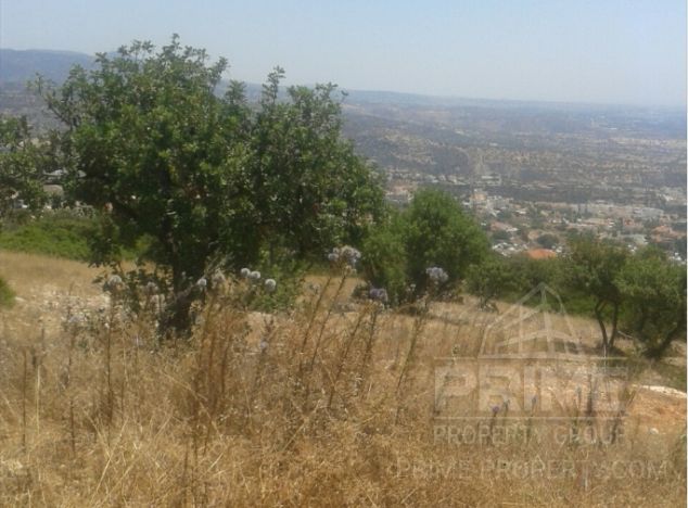 Land in Paphos (Tombs of the kings) for sale