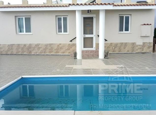 Bungalow in Paphos (Tsada) for sale