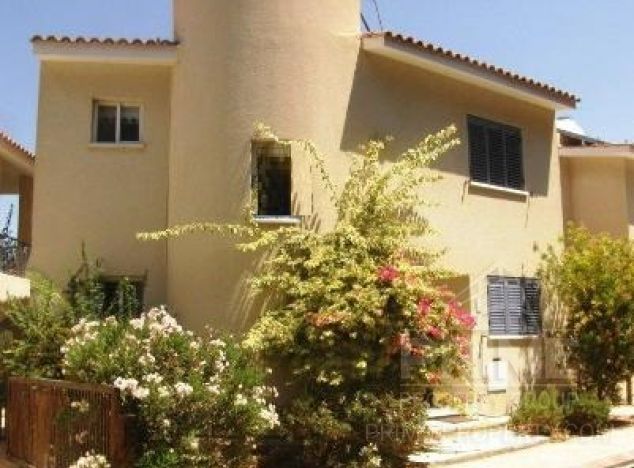 Villa in Paphos (Universal) for sale