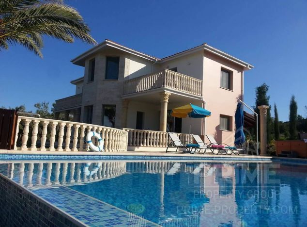 Sale of villa, 200 sq.m. in area: Latchi -