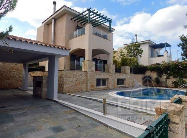 Sale of villa, 220 sq.m. in area: Latchi -