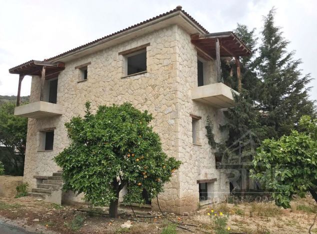Sale of villa, 450 sq.m. in area: Miliou -