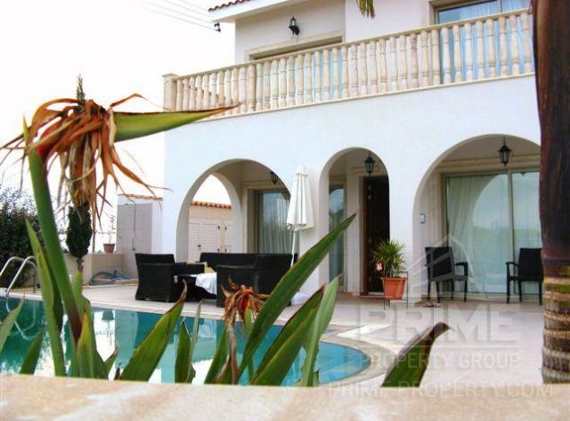 Sale of villa, 870 sq.m. in area: Moni - properties for sale in cyprus
