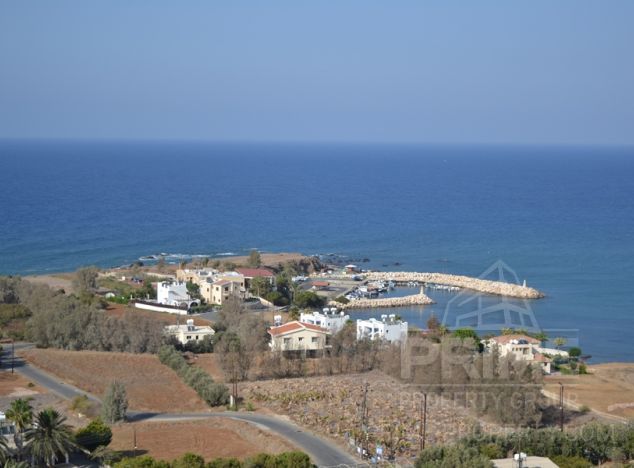 Bungalow in  (Pomos) for sale