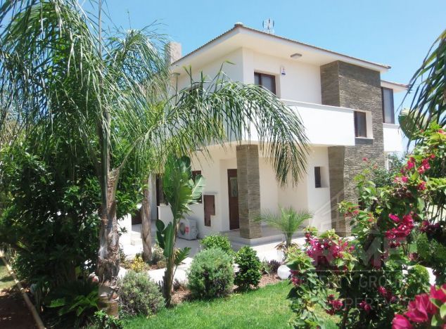 Sale of villa in area: Cavo Greco -