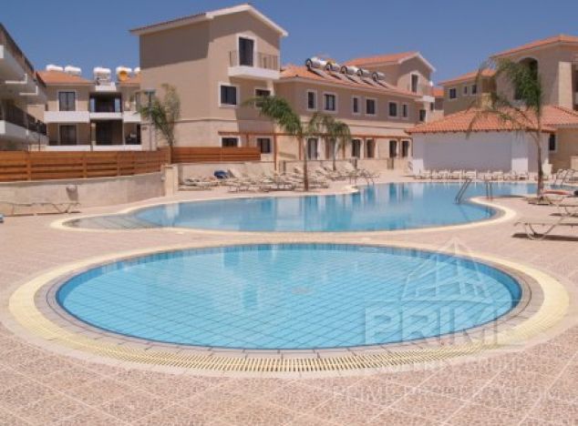 Town house in  (Kapparis) for sale