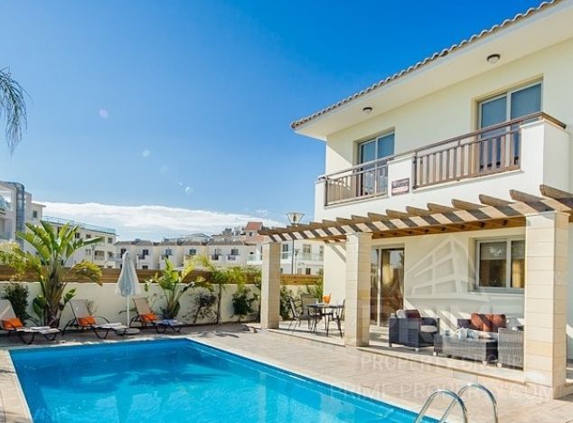Sale of villa in area: Pernera -