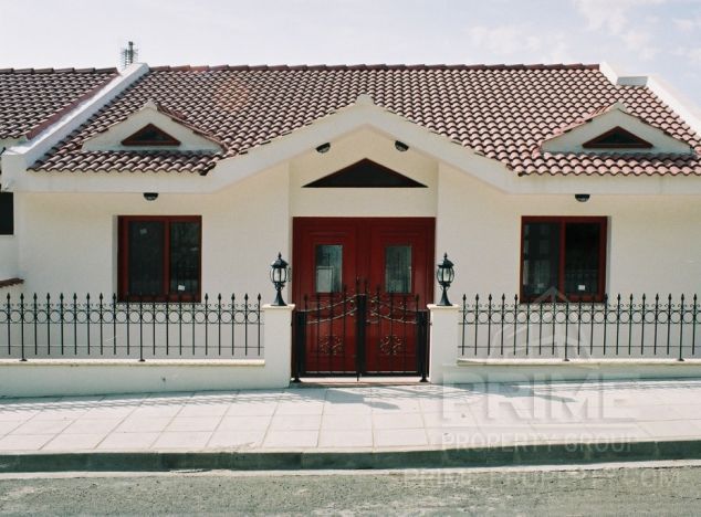 Sale of villa, 300 sq.m. in area: Moniatis -