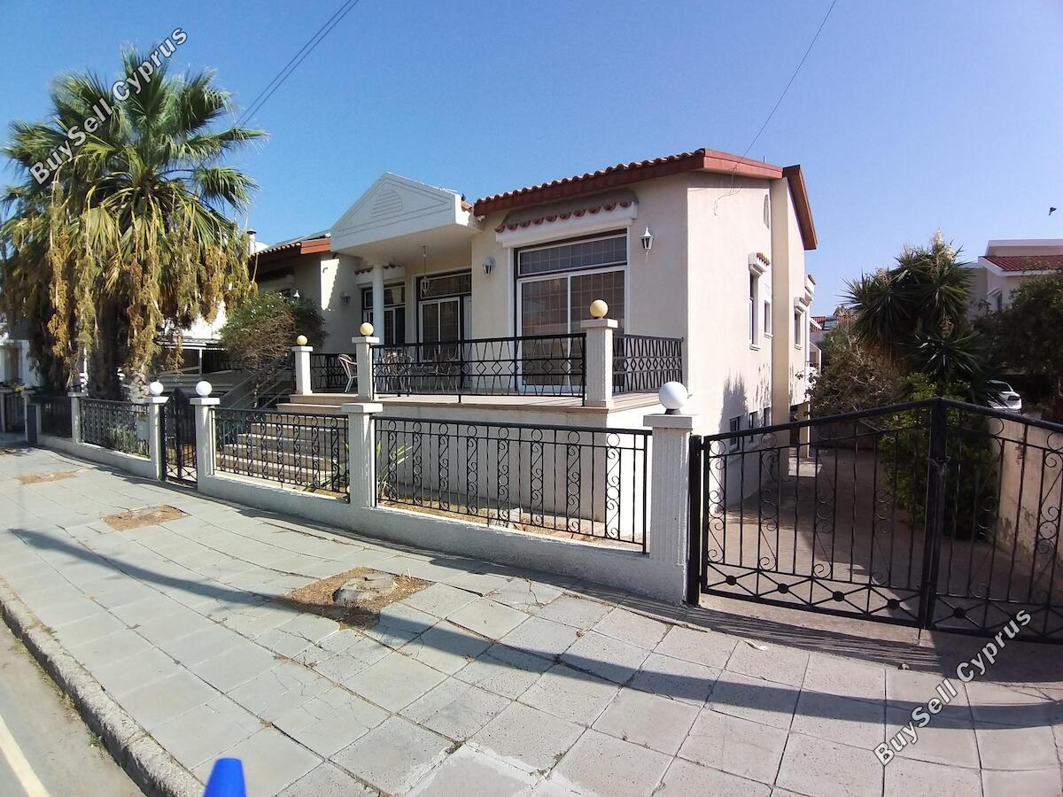 Detached house in Larnaca Dekeleia for sale Cyprus