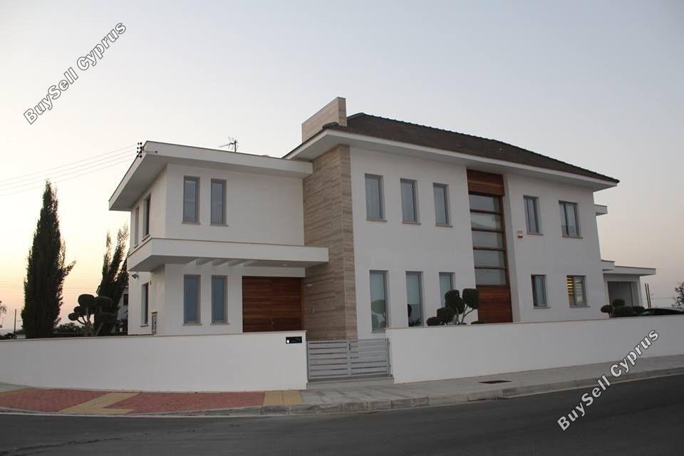 Detached house in Larnaca Dromolaxia for sale Cyprus