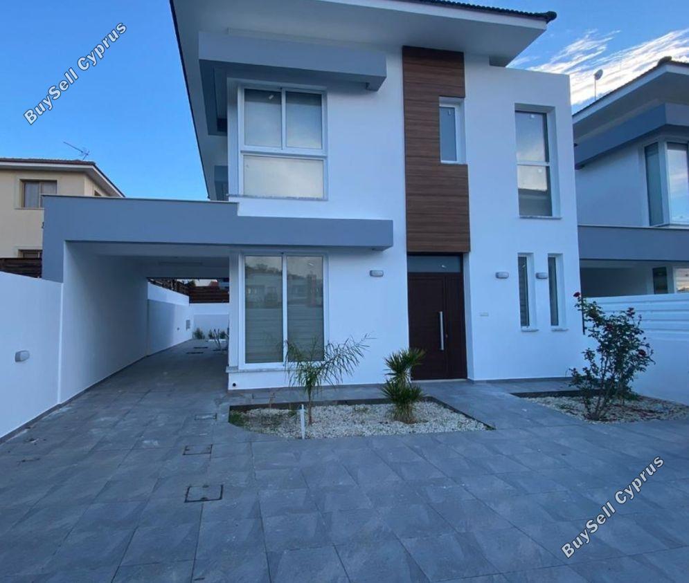 Detached house in Larnaca Oroklini for sale Cyprus