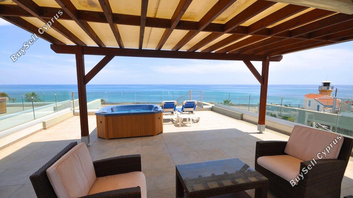 Apartment in Larnaca Pervolia for sale Cyprus