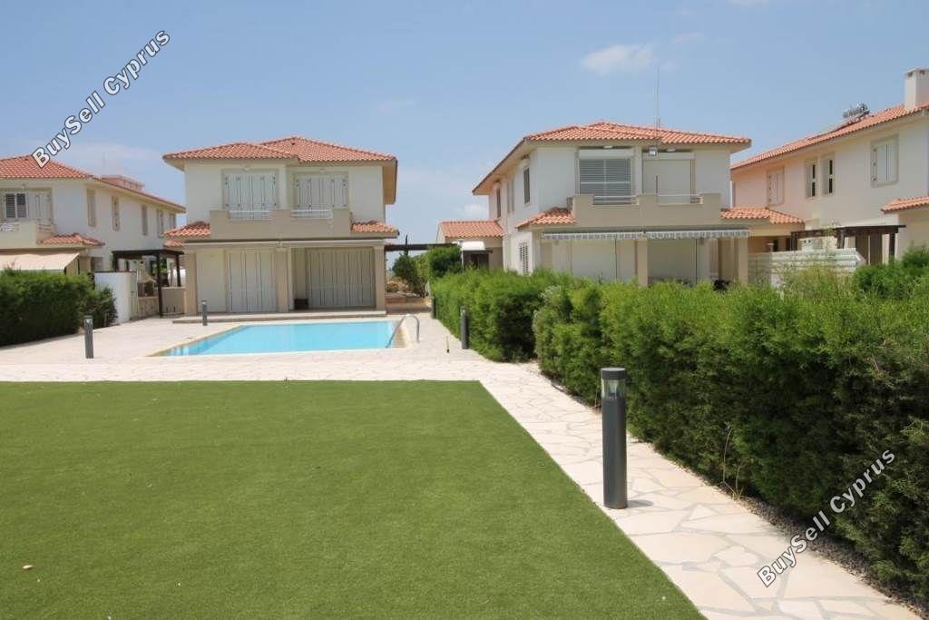 Detached house in Larnaca Pervolia for sale Cyprus