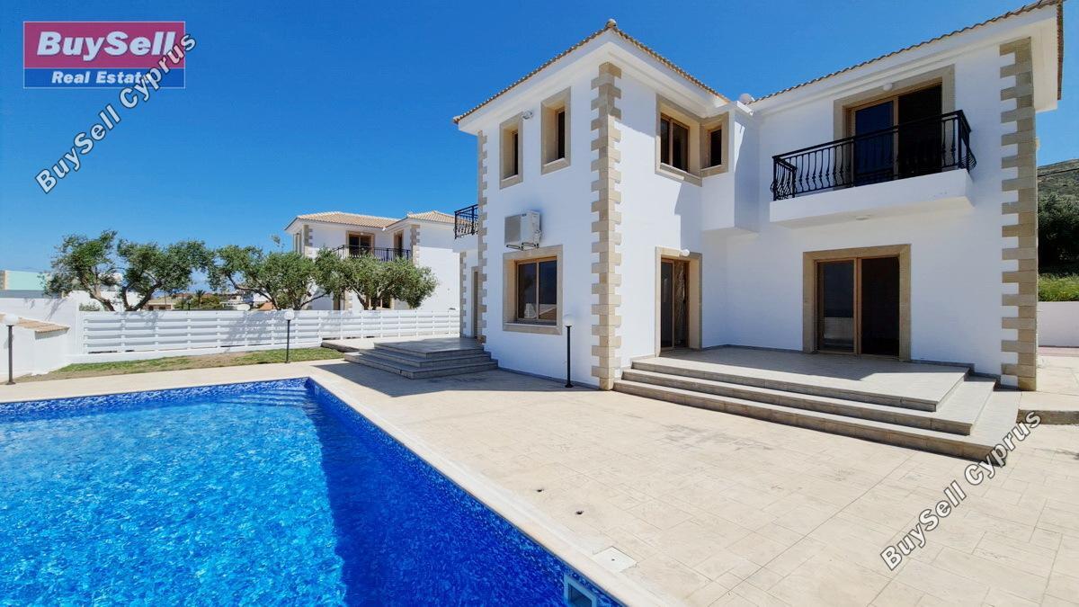 Detached house in Paphos (Pomos) for sale