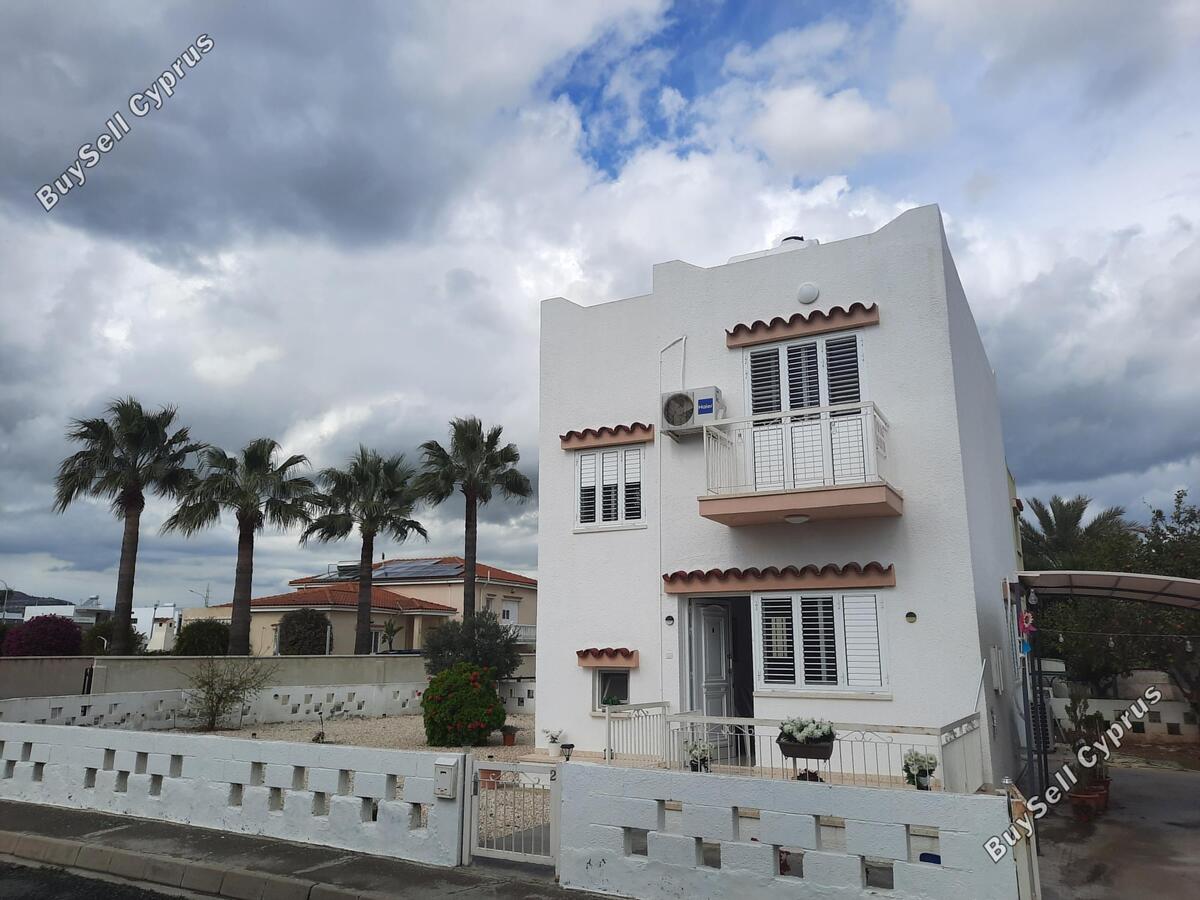 Detached house in Larnaca (Pyla) for sale