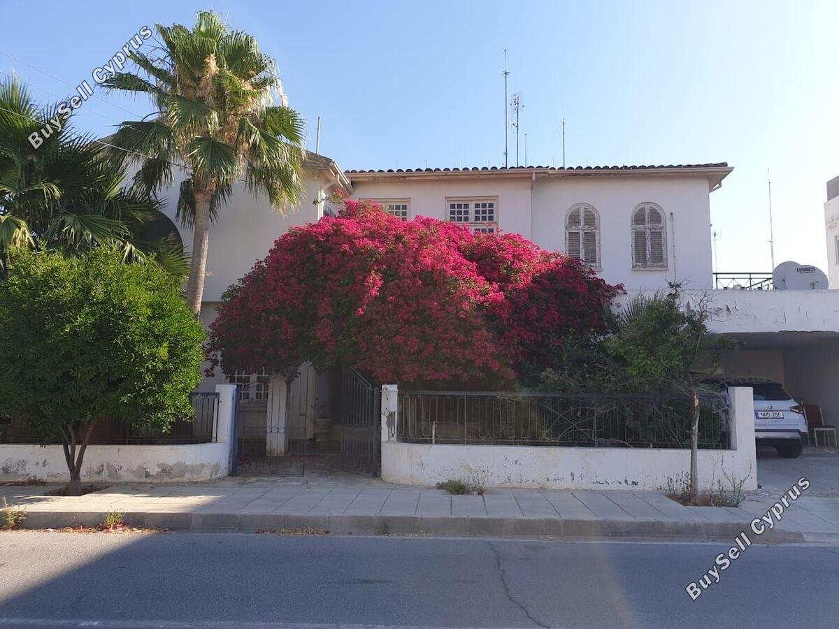 Detached house in Nicosia (Strovolos) for sale