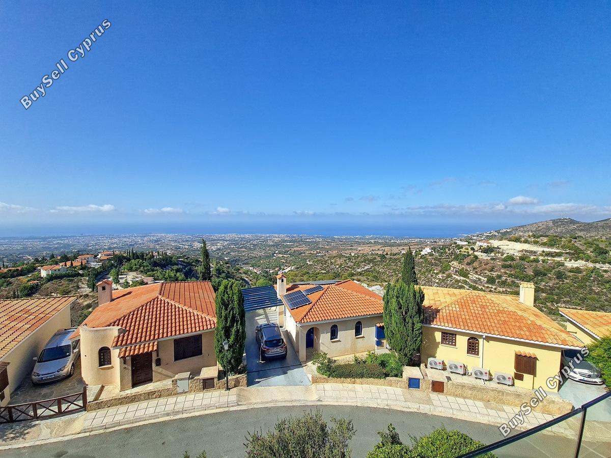 Detached house in Paphos Tsada for sale Cyprus